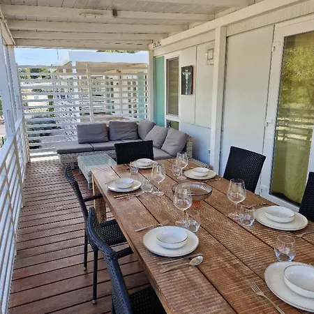 Mobile Homes Albatross Feriehus Pirovac