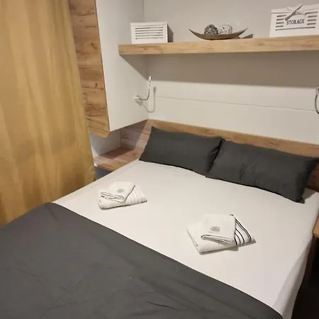 度假居 Mobile Homes Albatross 皮罗瓦茨