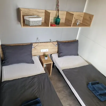 Mobile Homes Albatross * Pirovac
