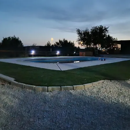 Mobile Homes Albatross Feriehus Pirovac