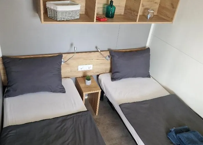 Mobile Homes Albatross * Pirovac